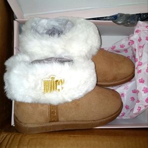 Ladies boots juicy couture size 7.5/8 fits brand new faux fur leather